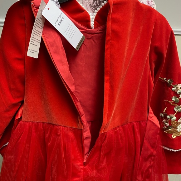 Elegant Red Floral Kids Costume - Picture 5 of 9
